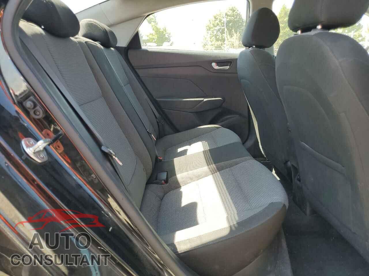 HYUNDAI ACCENT 2019 - 3KPC34A3XKE071902