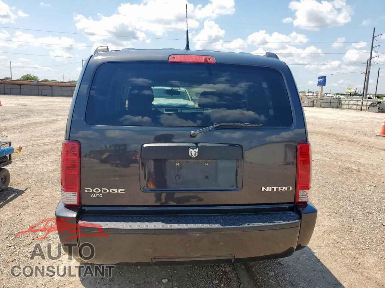 DODGE NITRO 2011 - 1D4PU4GK4BW509187