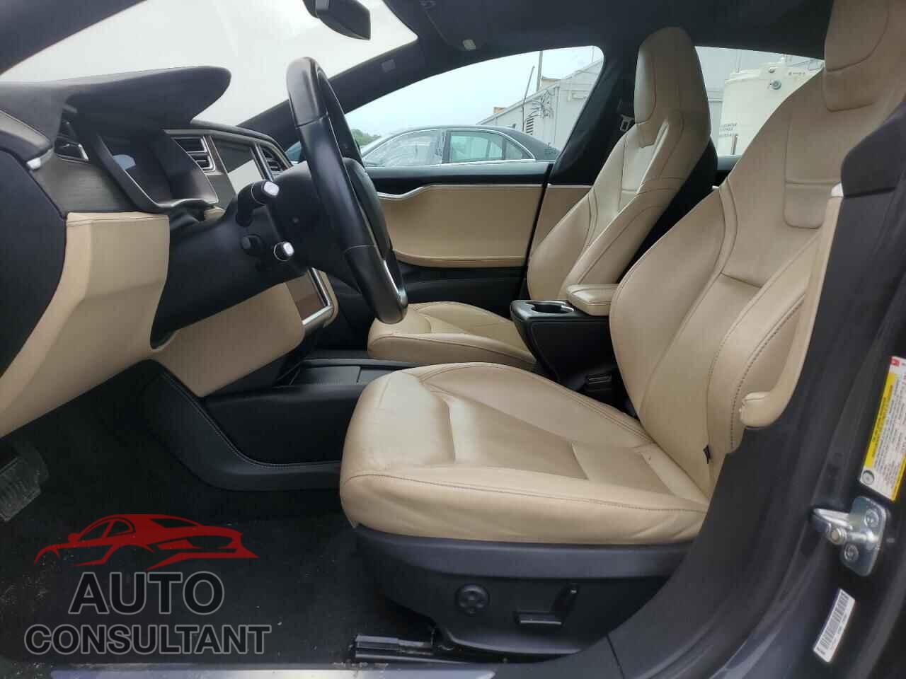 TESLA MODEL S 2015 - 5YJSA1H22FF097827