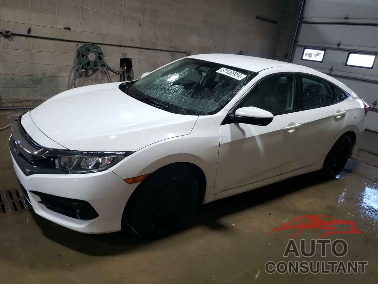 HONDA CIVIC 2018 - 19XFC2F50JE204239