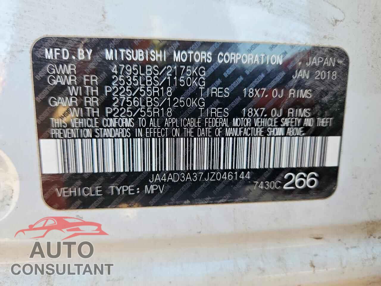 MITSUBISHI OUTLANDER 2018 - JA4AD3A37JZ046144