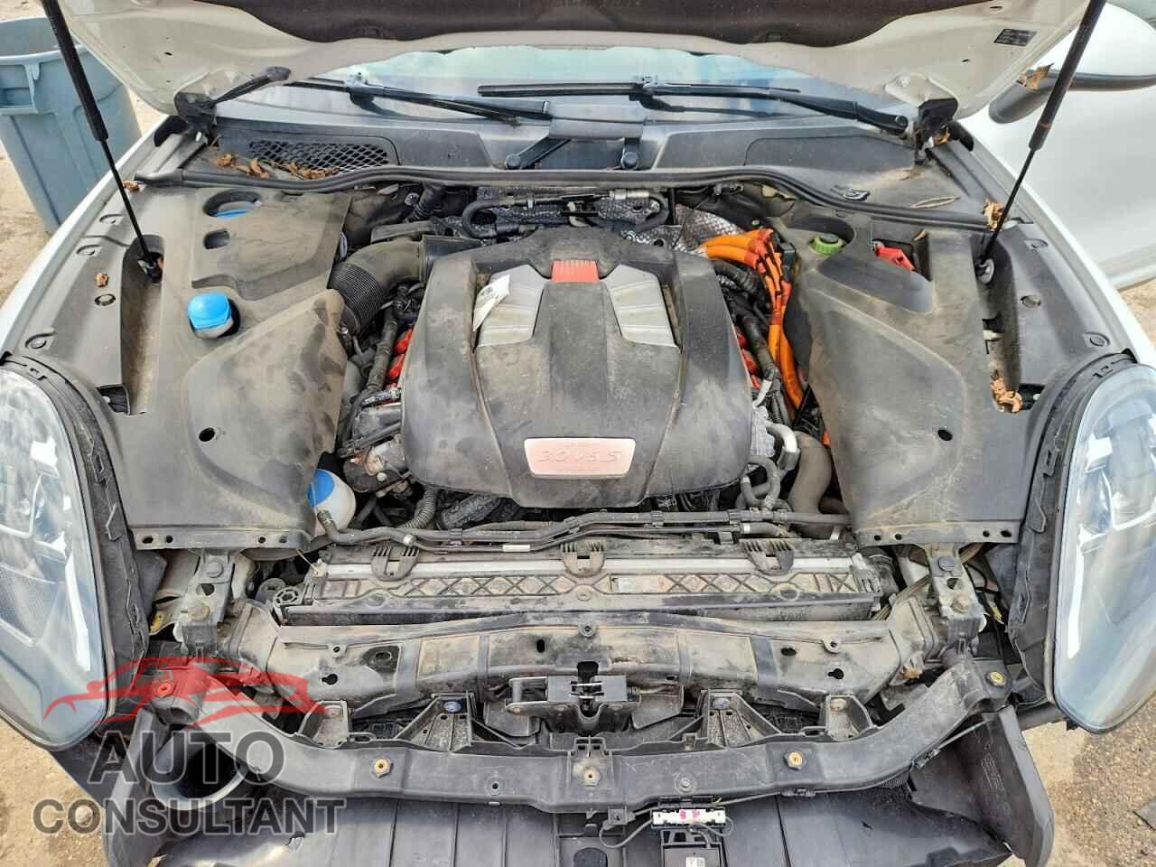PORSCHE CAYENNE 2016 - WP1AE2A25GLA17112