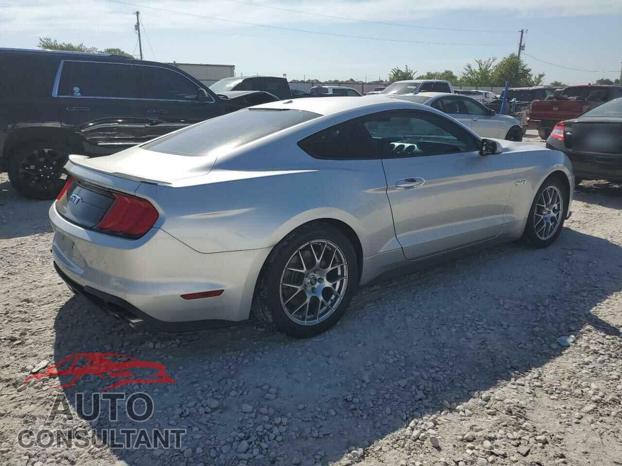 FORD MUSTANG 2018 - 1FA6P8CF8J5126749