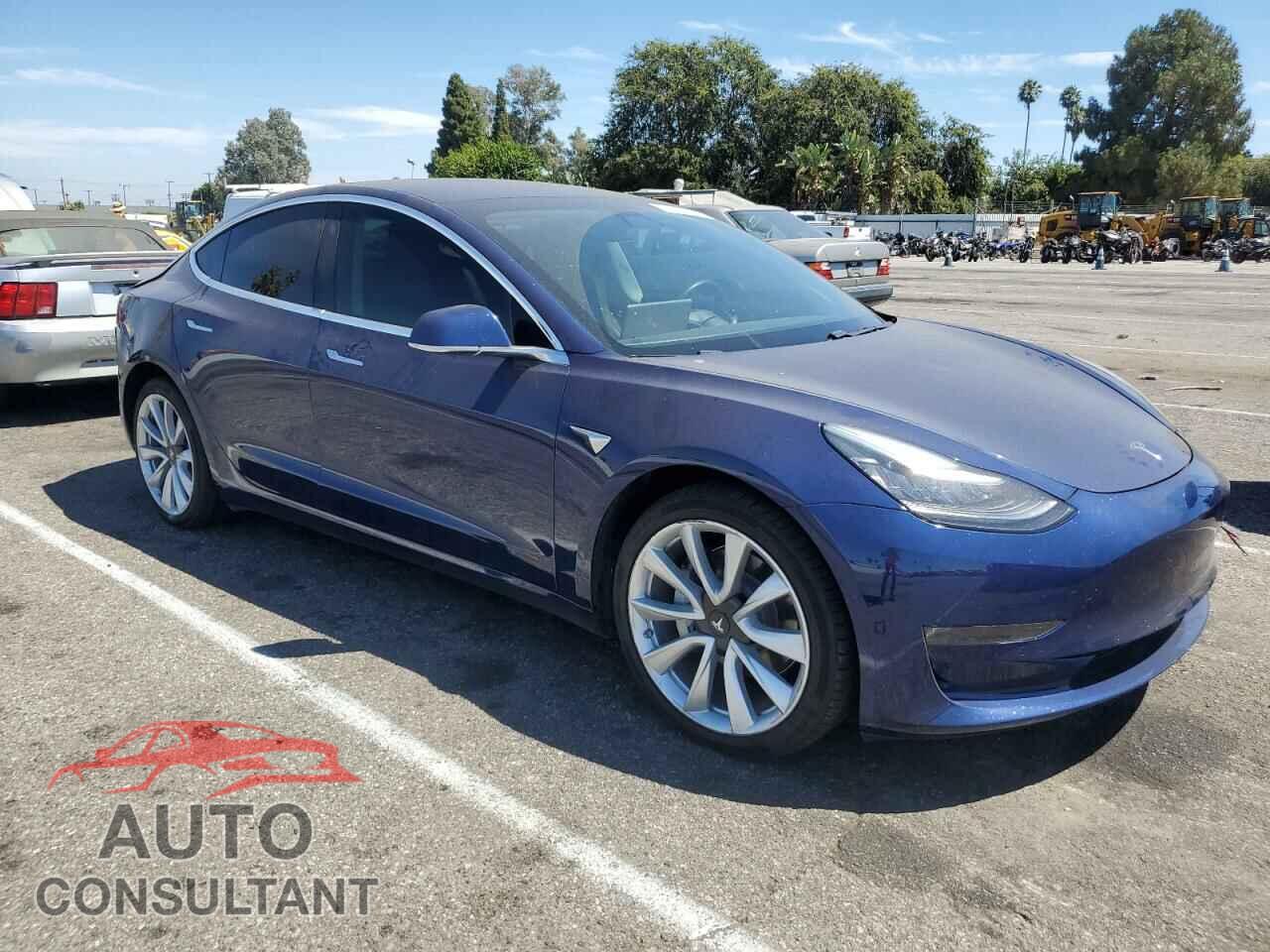 TESLA MODEL 3 2018 - 5YJ3E1EB7JF092063