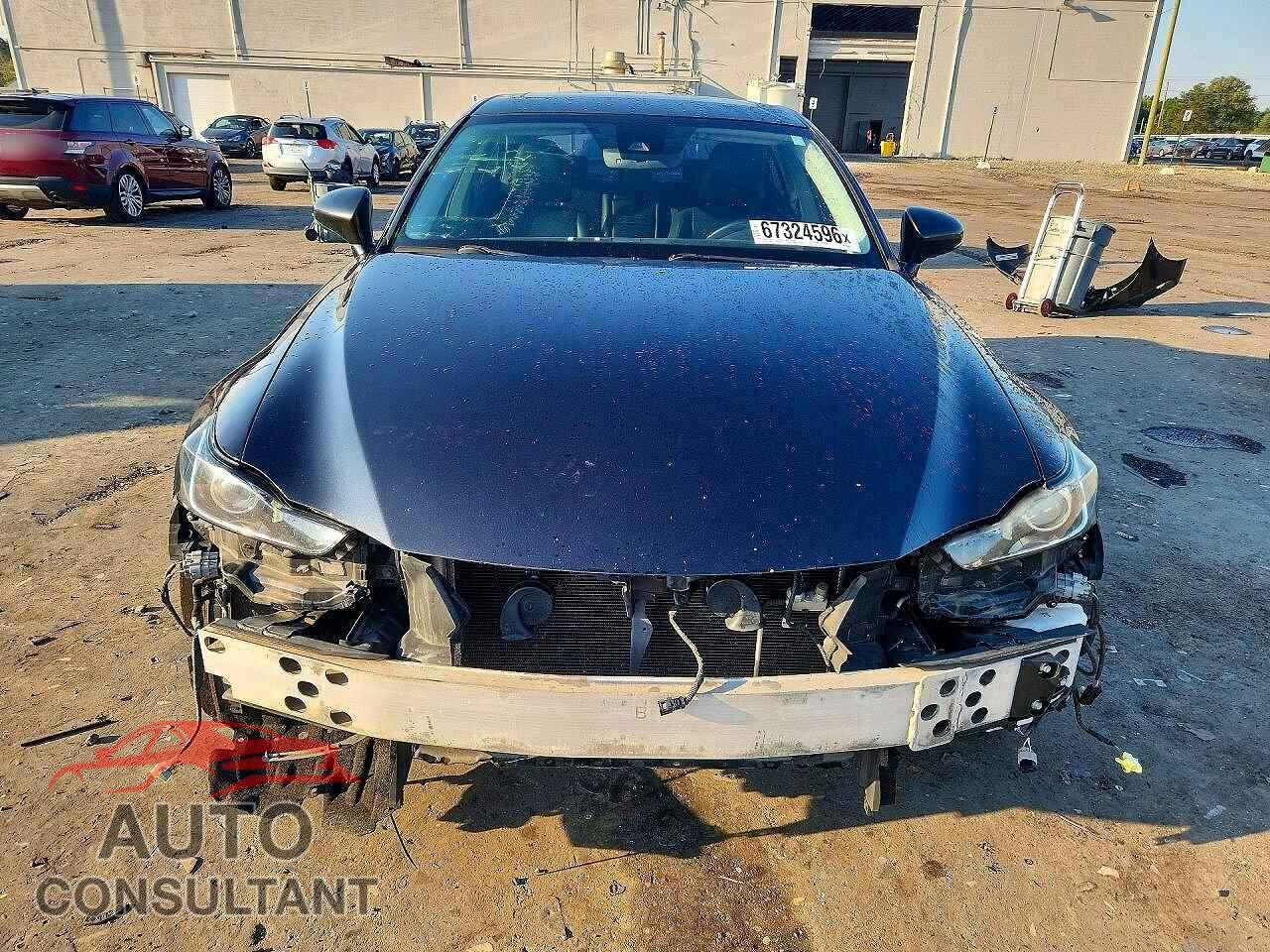 LEXUS IS 2017 - JTHCM1D20H5016103