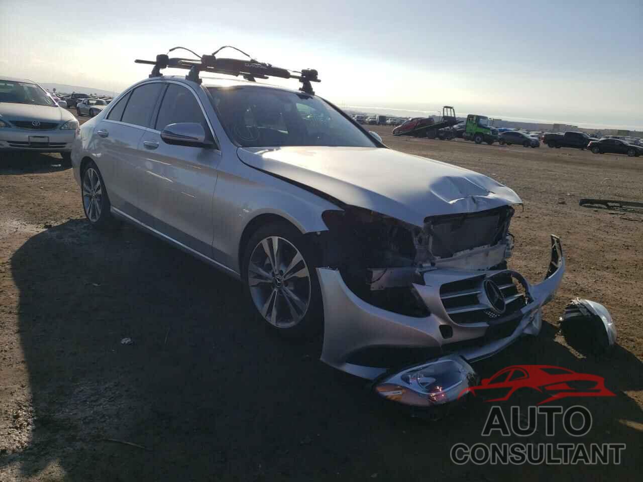 MERCEDES-BENZ C-CLASS 2018 - 55SWF4JB9JU241069