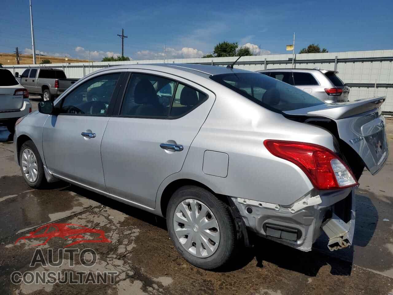 NISSAN VERSA 2017 - 3N1CN7AP3HL893088