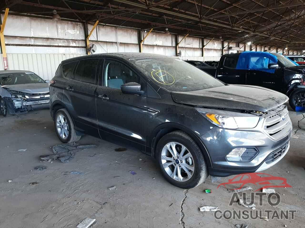 FORD ESCAPE 2017 - 1FMCU0GD7HUC26773