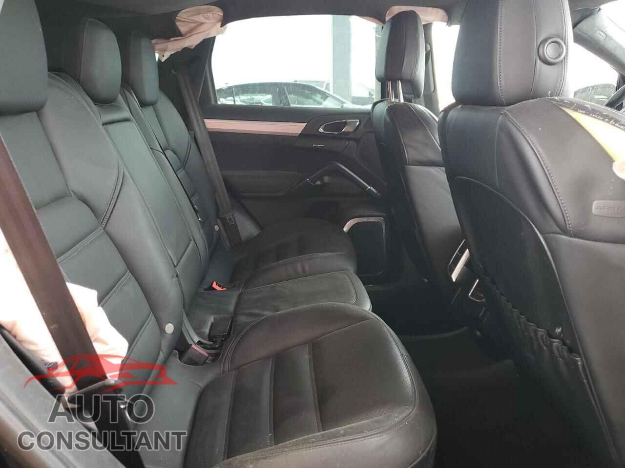 PORSCHE CAYENNE 2013 - WP1AD2A23DLA74424