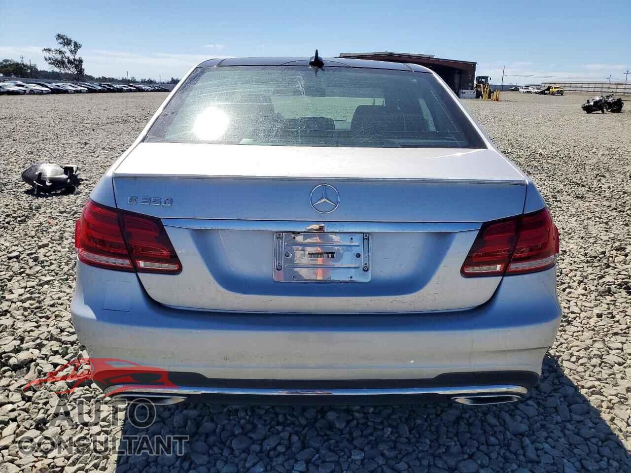 MERCEDES-BENZ E-CLASS 2014 - WDDHF5KB3EA990128