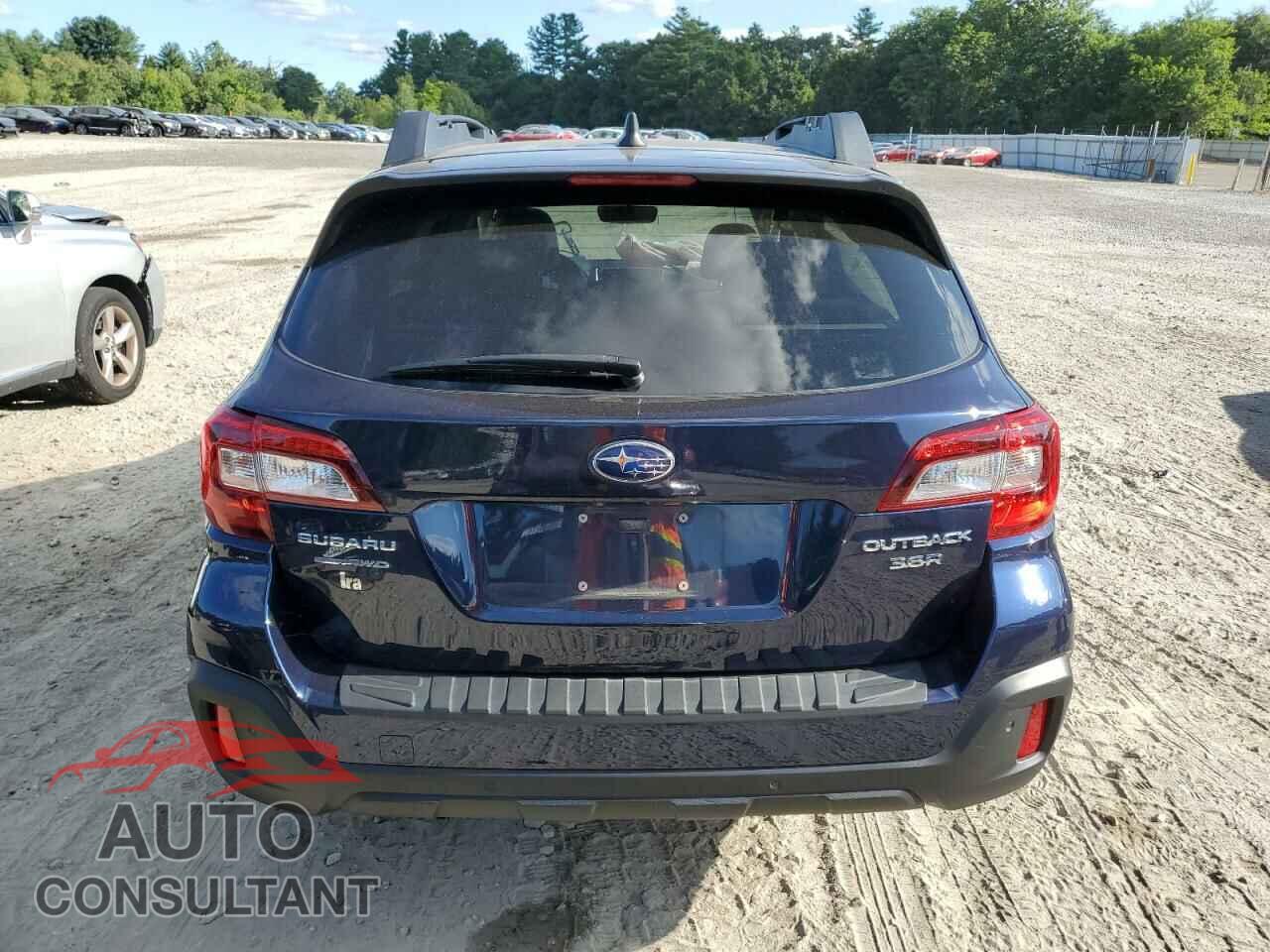 SUBARU OUTBACK 2018 - 4S4BSENCXJ3211429