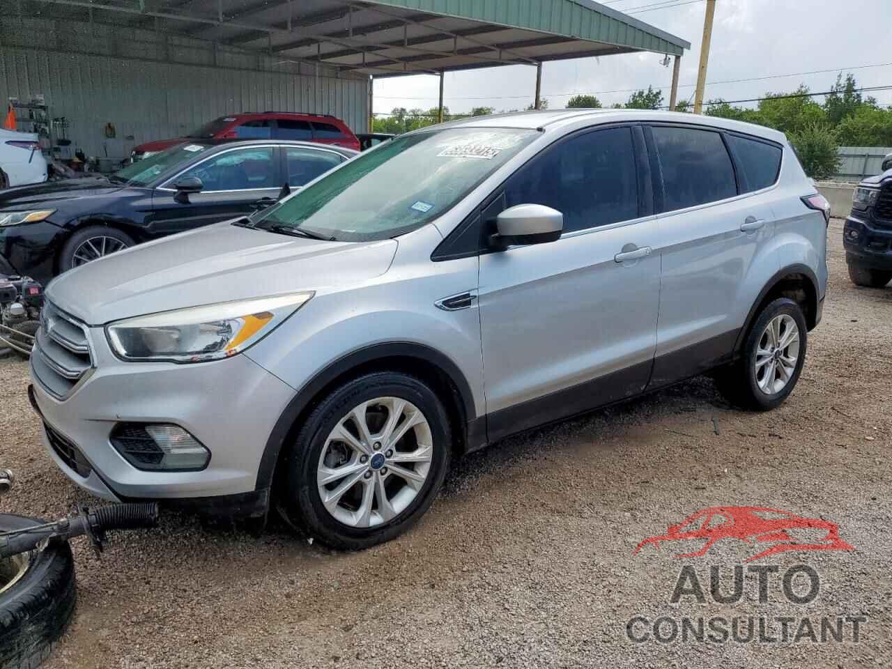 FORD ESCAPE 2017 - 1FMCU0G94HUE32645