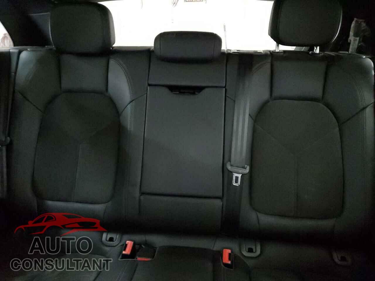 PORSCHE MACAN 2017 - WP1AB2A54HLB14645