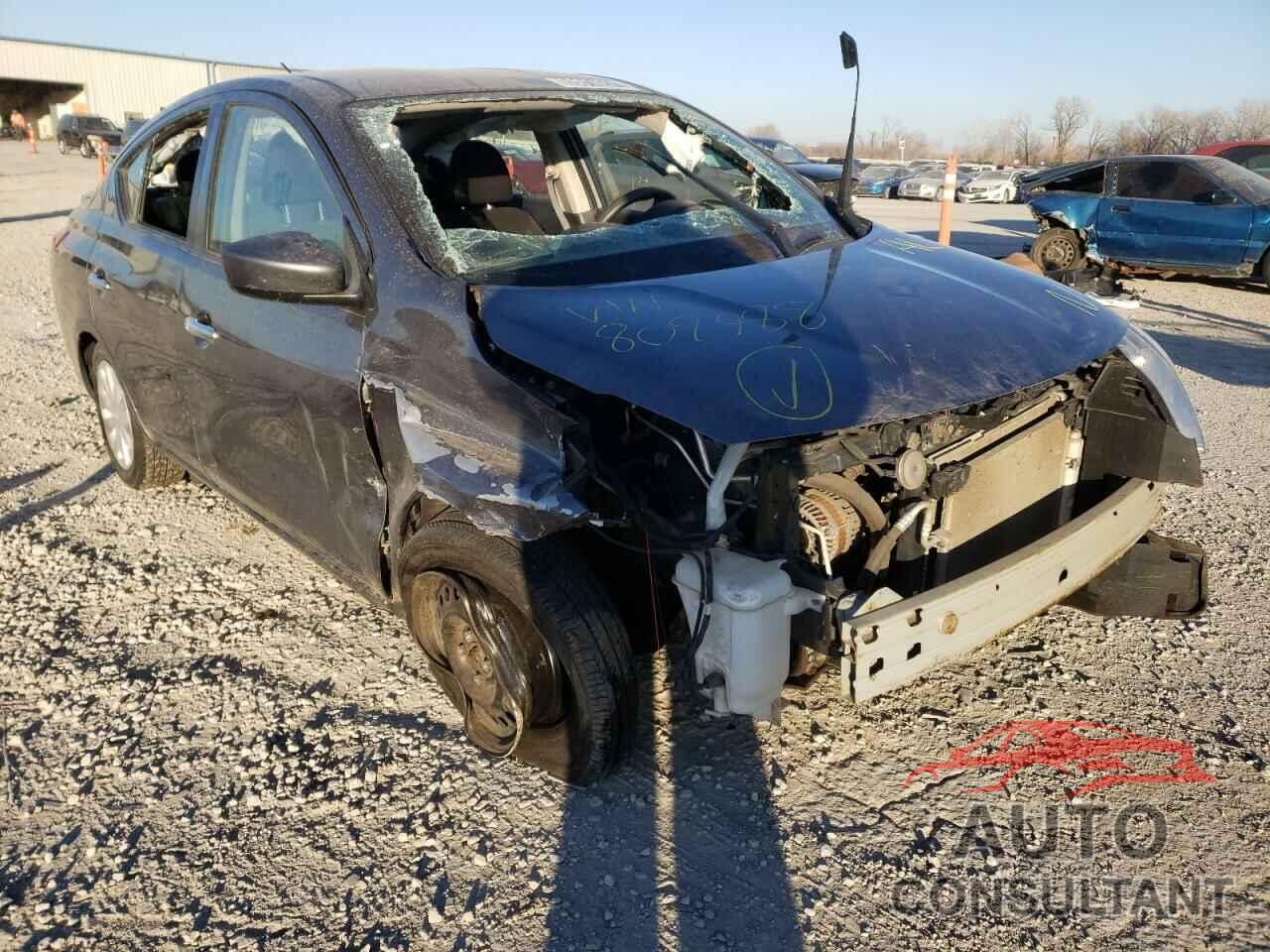NISSAN VERSA 2018 - 3N1CN7AP7JL809988