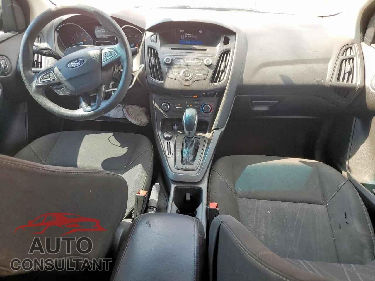 FORD FOCUS 2017 - 1FADP3F21HL306454