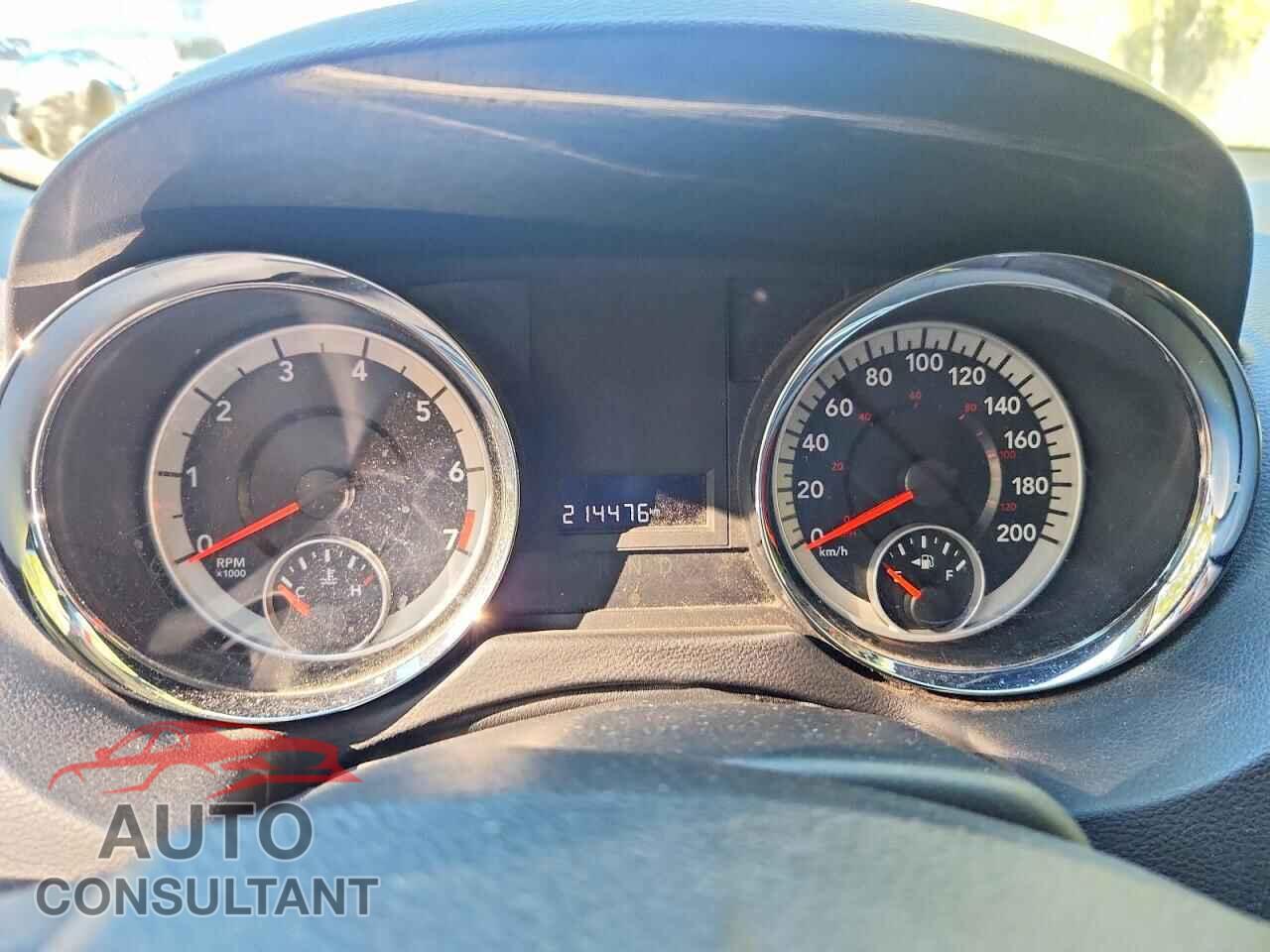 DODGE CARAVAN 2011 - 2D4RN4DG6BR690582