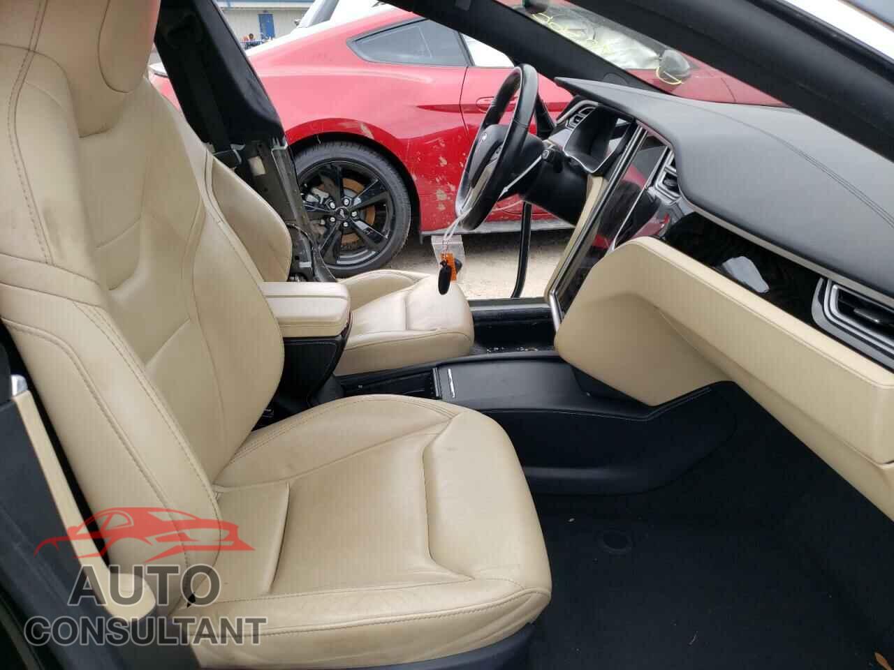 TESLA MODEL S 2016 - 5YJSA1E2XGF160159