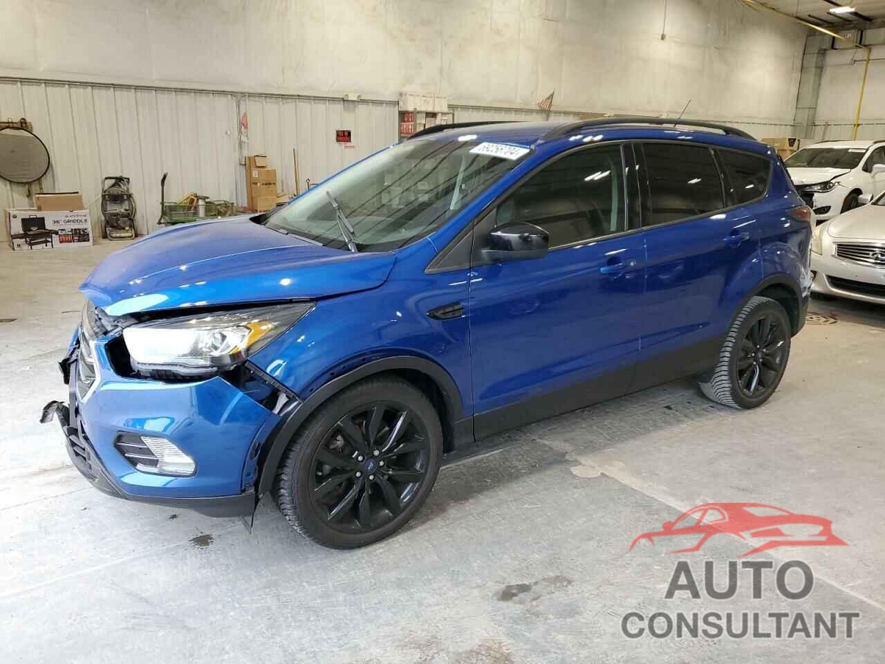 FORD ESCAPE 2017 - 1FMCU0G92HUB29010