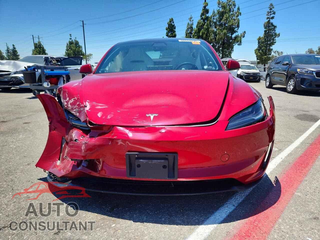 TESLA MODEL 3 2025 - 5YJ3E1ETXSF932699