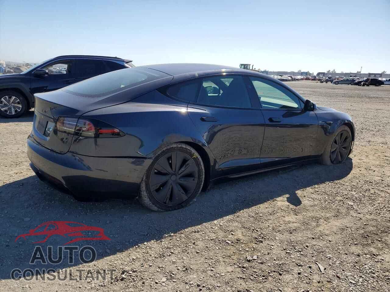TESLA MODEL S 2023 - 5YJSA1E55PF529200