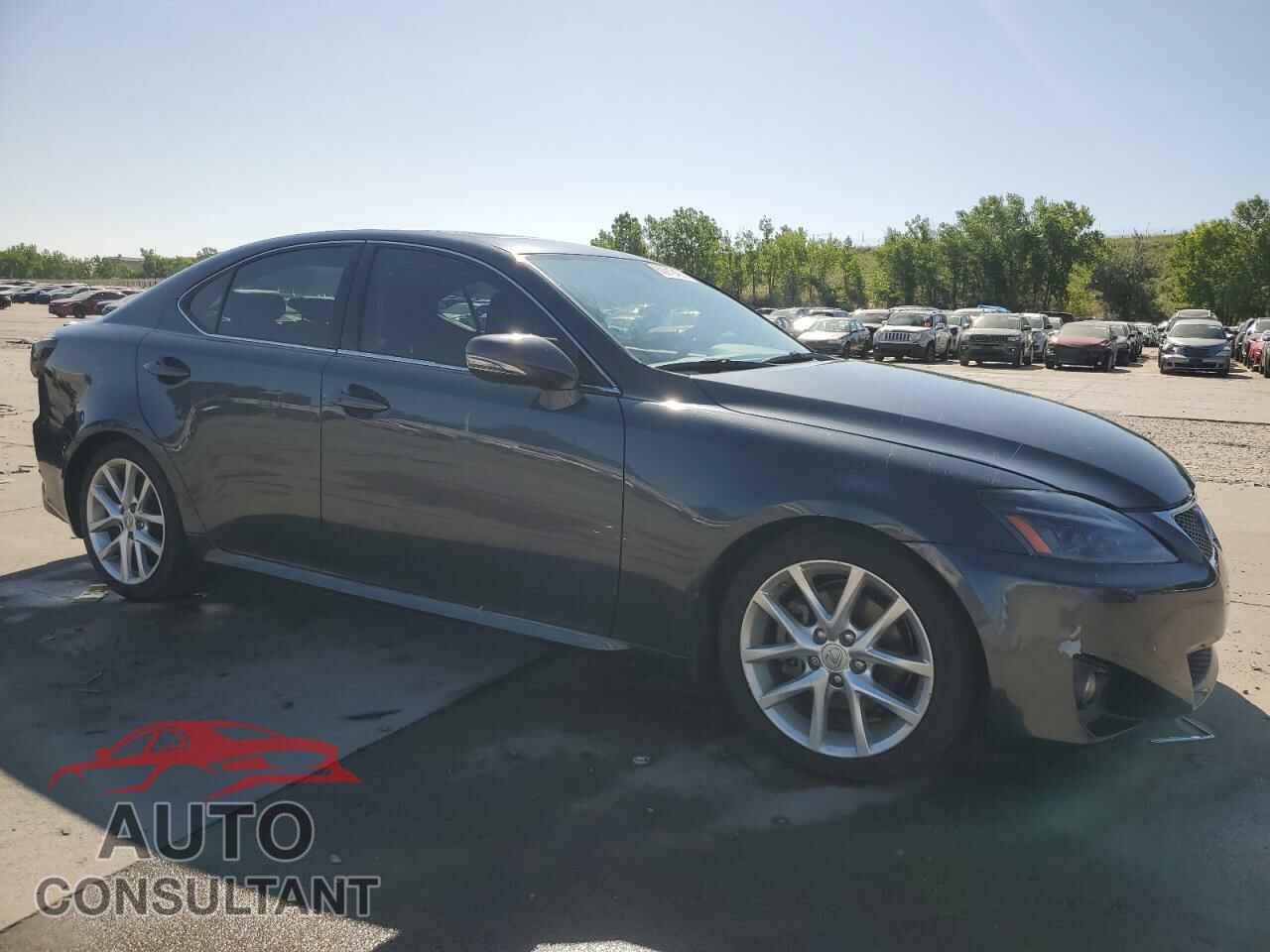 LEXUS IS 2011 - JTHCF5C29B2035471