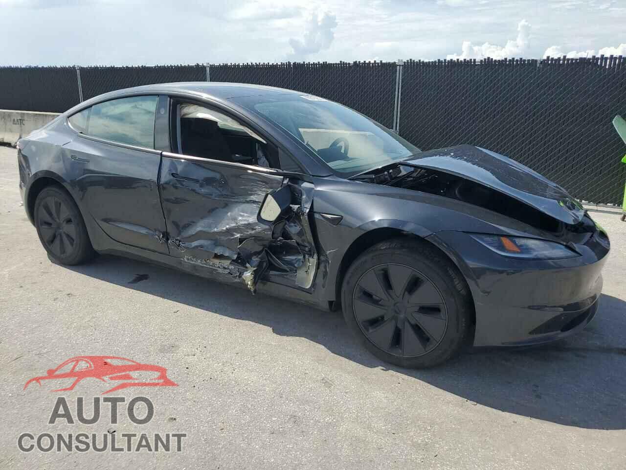 TESLA MODEL 3 2025 - 5YJ3E1EA1SF934906