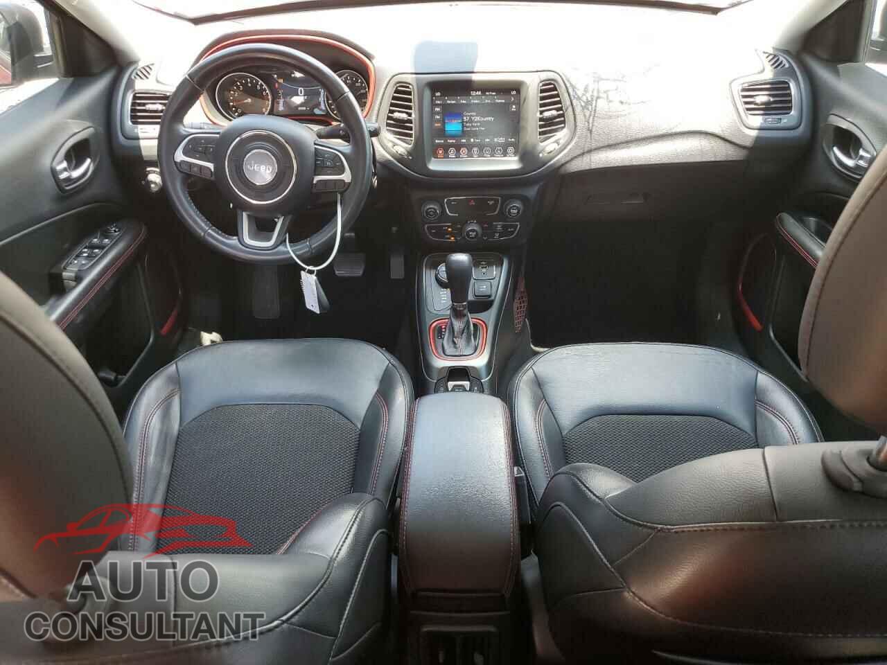 JEEP COMPASS 2020 - 3C4NJDDB1LT106826