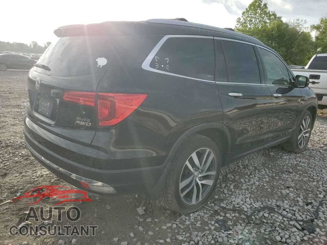 HONDA PILOT 2016 - 5FNYF6H09GB045314