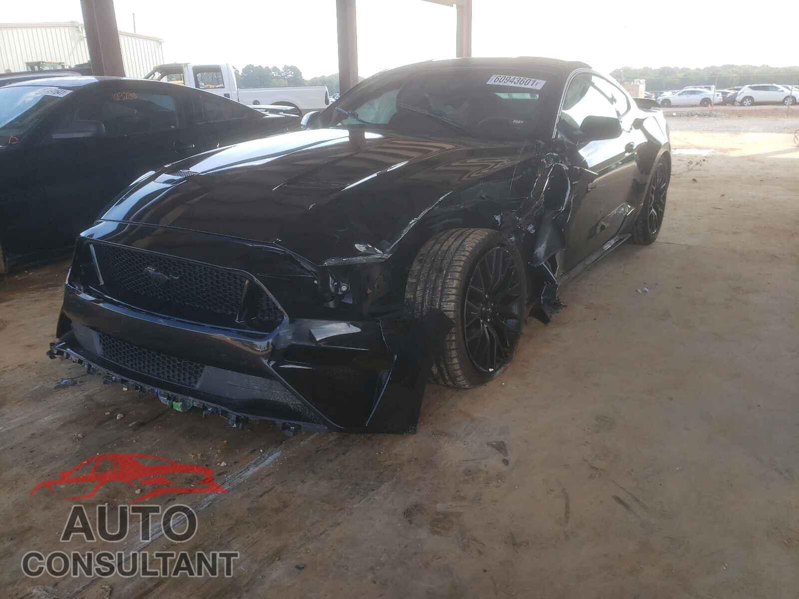 FORD MUSTANG 2018 - 1FA6P8CF1J5145921