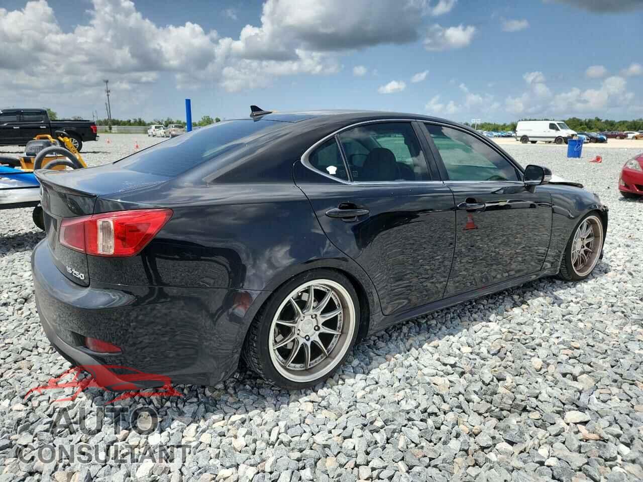 LEXUS IS 2011 - JTHBF5C22B5144607