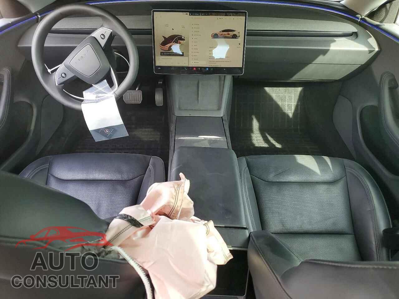 TESLA MODEL 3 2024 - 5YJ3E1EAXRF757640