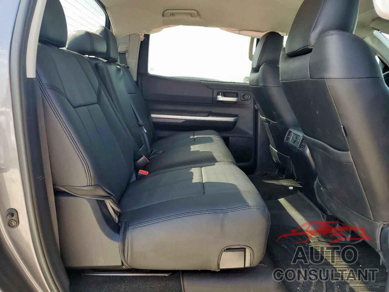 TOYOTA TUNDRA 2017 - 5TFEW5F17HX220997