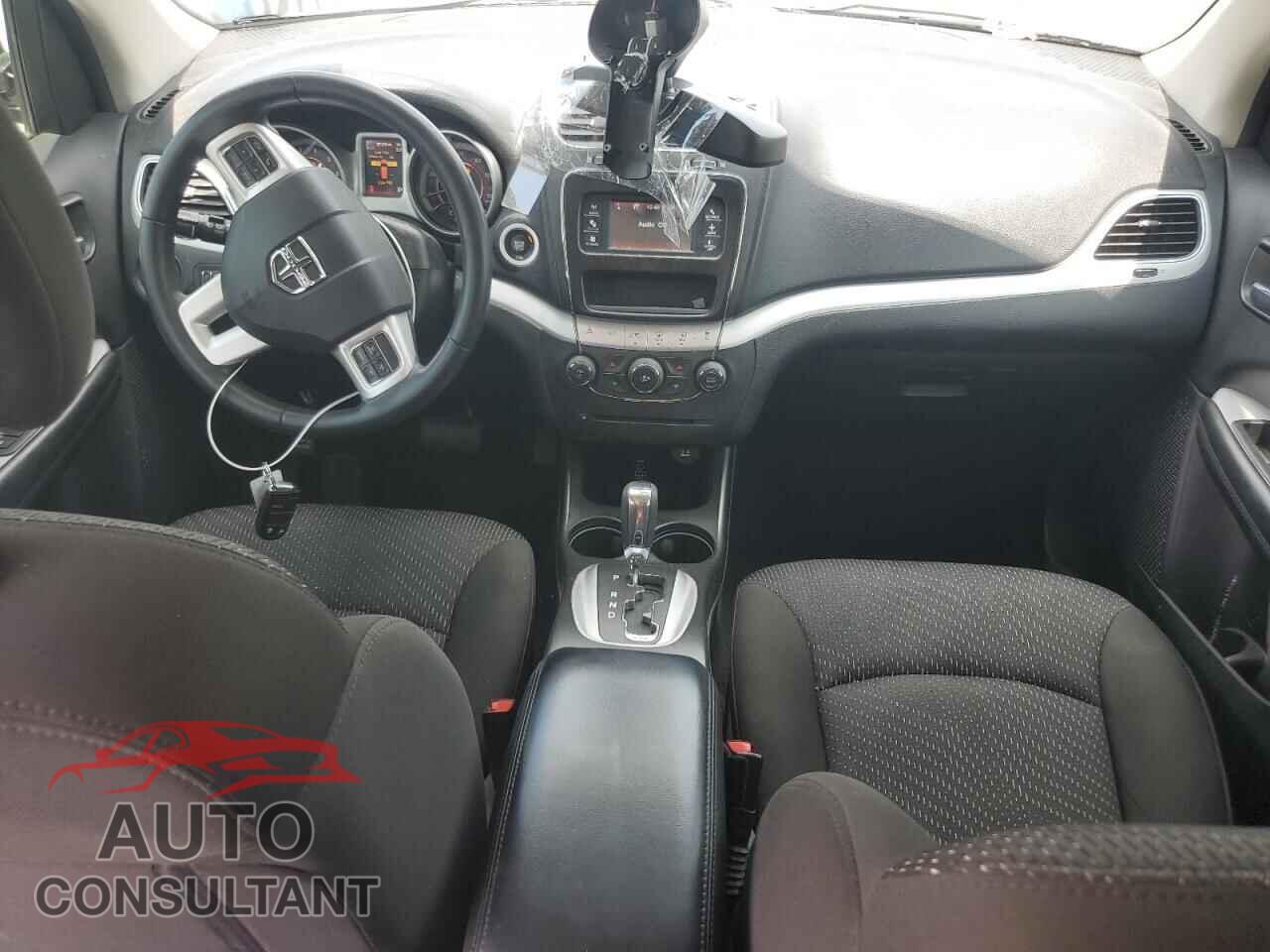 DODGE JOURNEY 2019 - 3C4PDCBB0KT774225