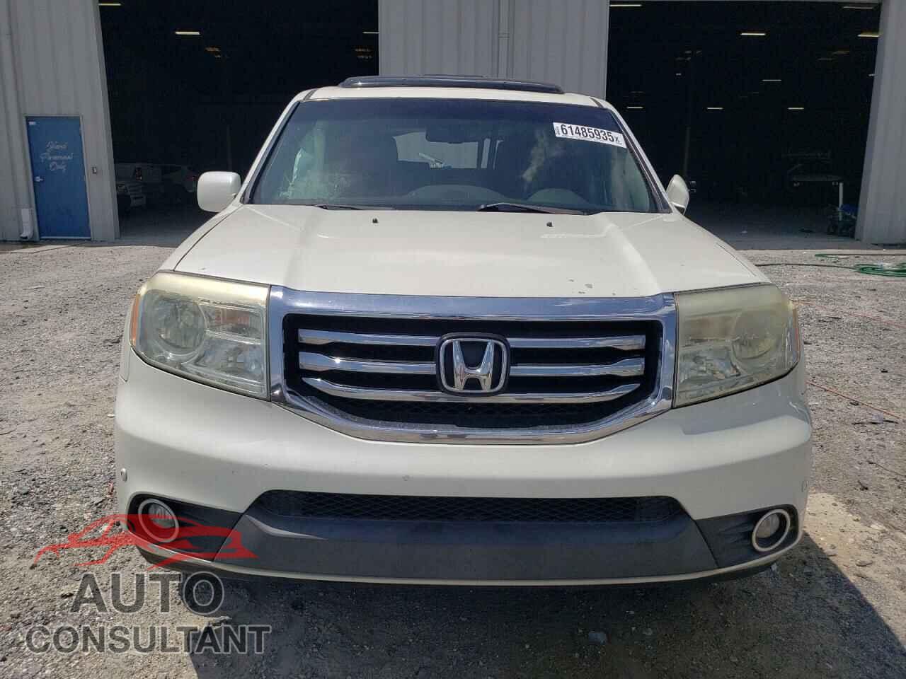 HONDA PILOT 2013 - 5FNYF3H98DB035172