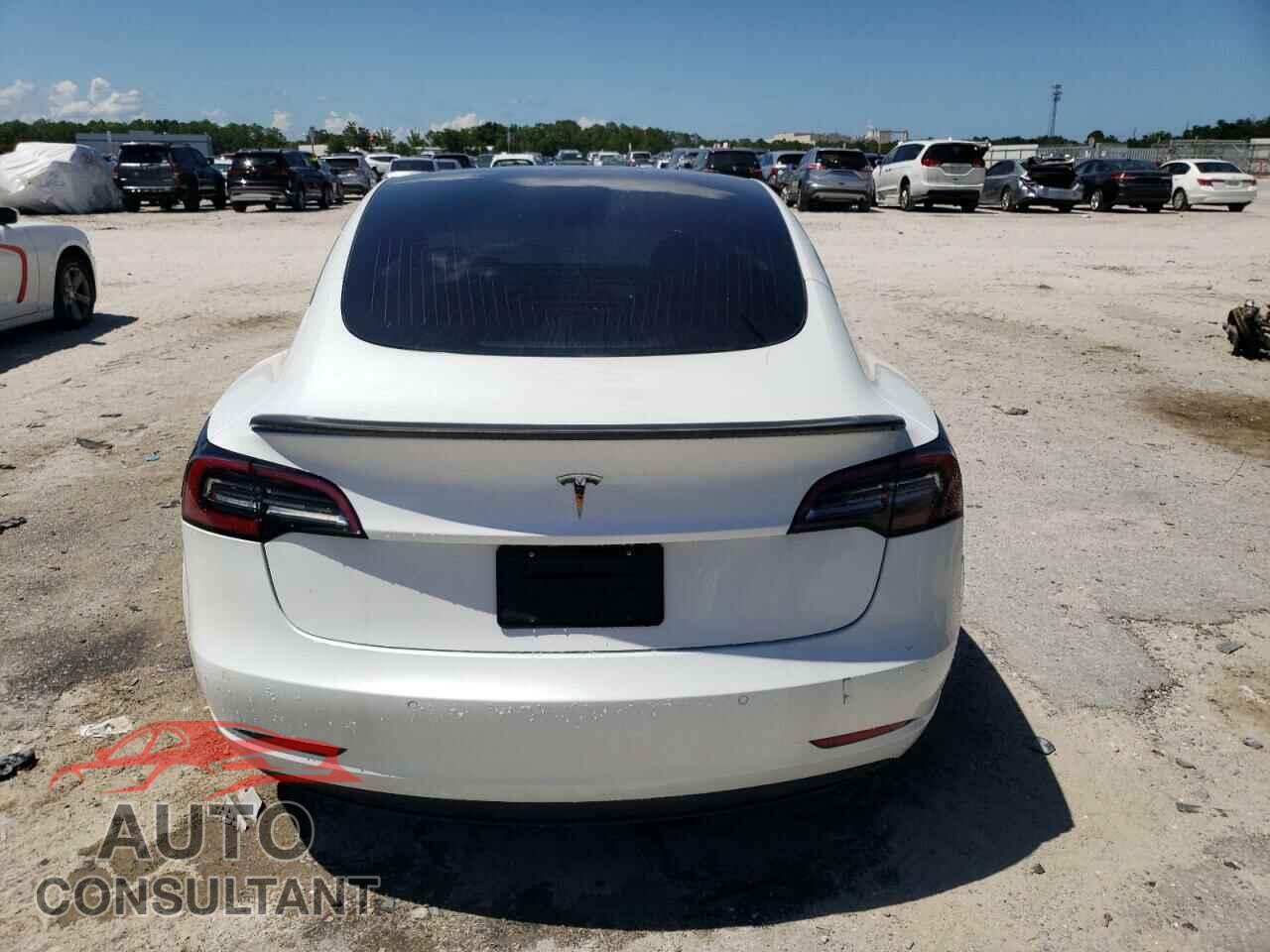 TESLA MODEL 3 2019 - 5YJ3E1EA8KF401564