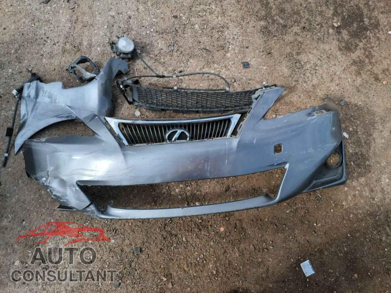 LEXUS IS 2013 - JTHCE5C22D5003028