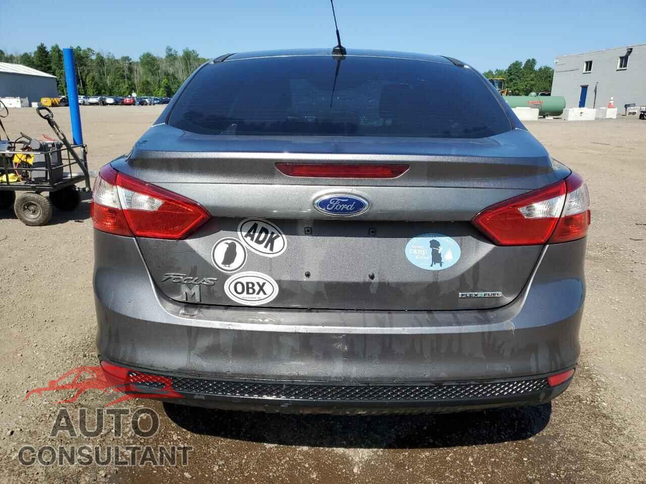 FORD FOCUS 2014 - 1FADP3E23EL358133
