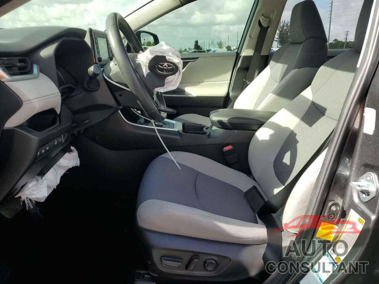 TOYOTA RAV4 2021 - JTMR6RFV8MD015924