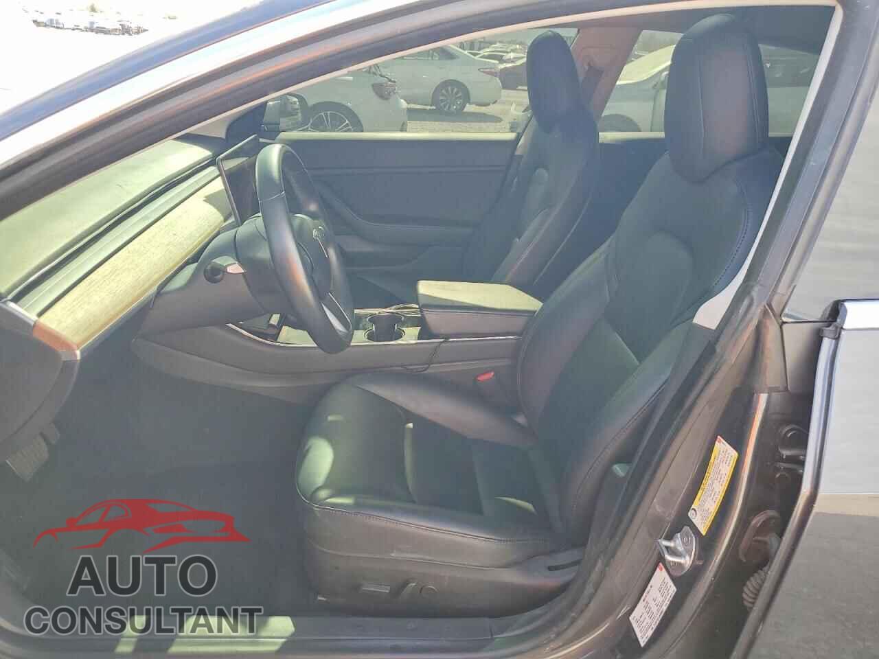 TESLA MODEL 3 2018 - 5YJ3E1EA1JF059521