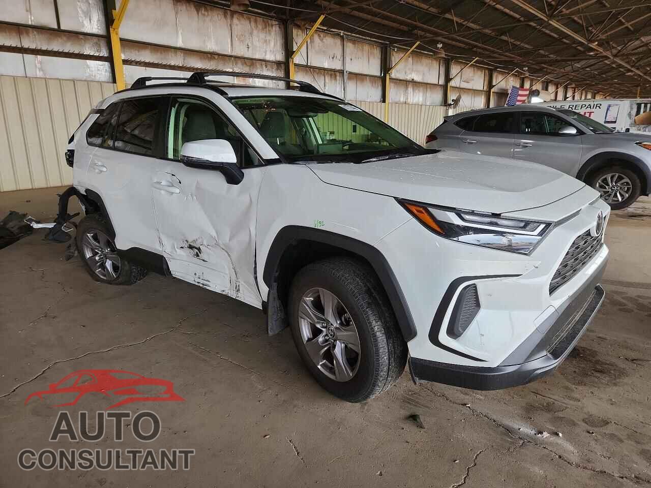 TOYOTA RAV4 2023 - JTMP1RFV1PD095285