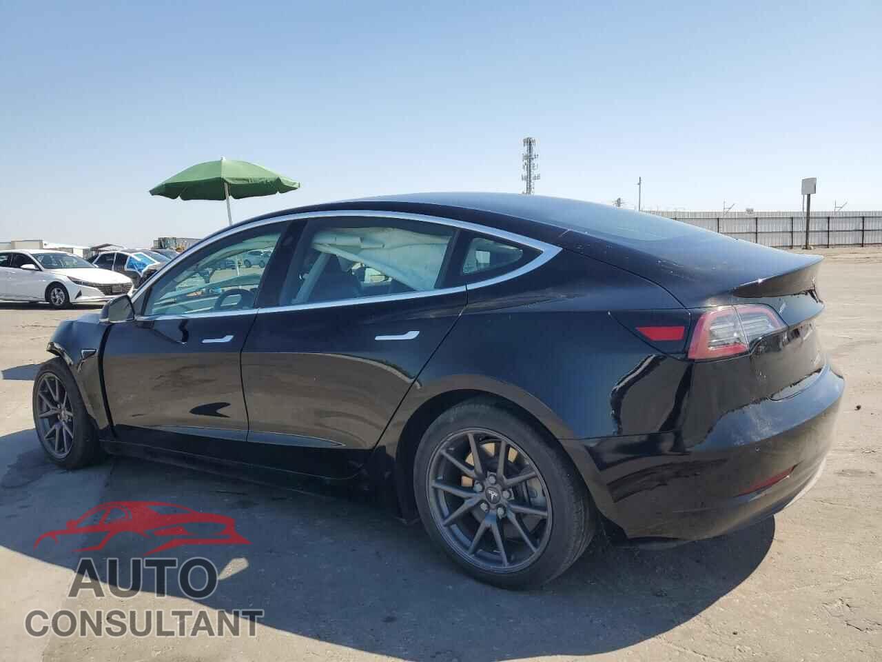 TESLA MODEL 3 2018 - 5YJ3E1EB8JF084716