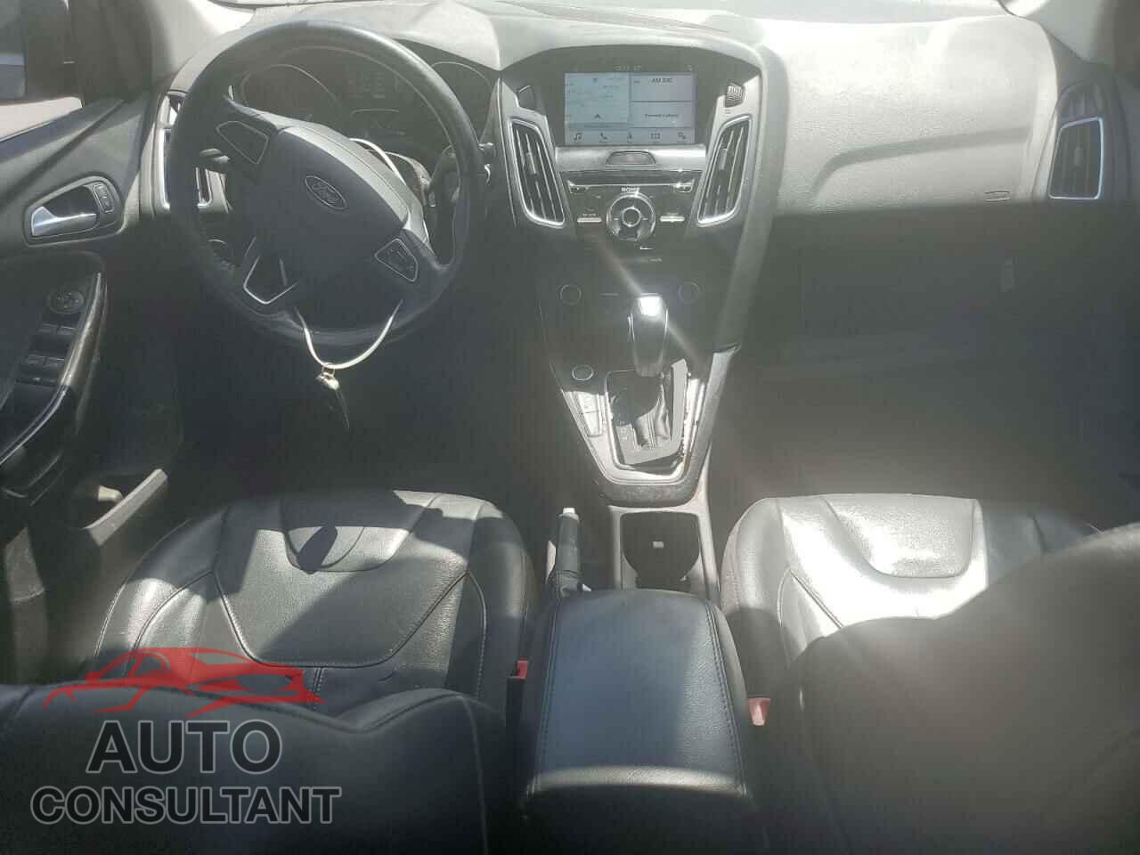 FORD FOCUS 2017 - 1FADP3J28HL347655