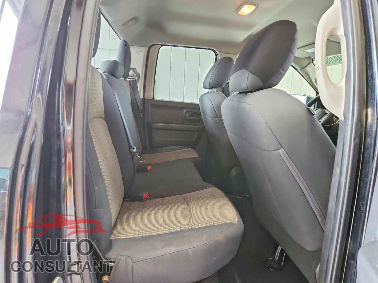 DODGE RAM 1500 2012 - 1C6RD7FT1CS302936