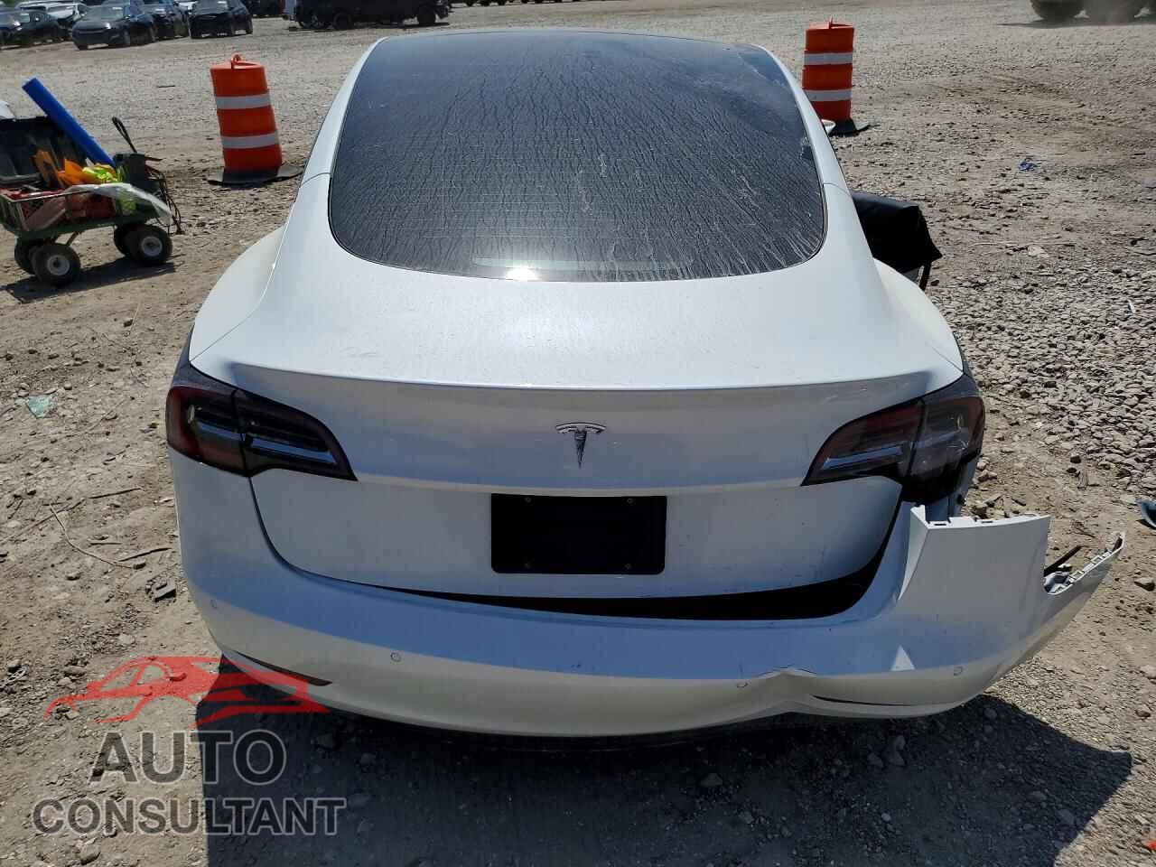 TESLA MODEL 3 2021 - 5YJ3E1EA2MF097005