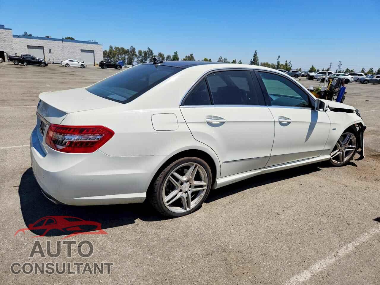 MERCEDES-BENZ E-CLASS 2012 - WDDHF5KB5CA531809