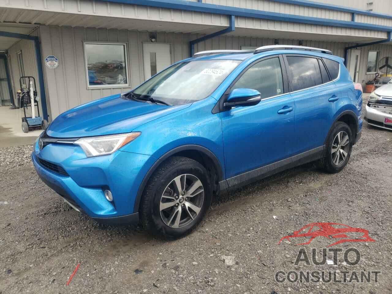 TOYOTA RAV4 2017 - JTMRFREV6HJ116095