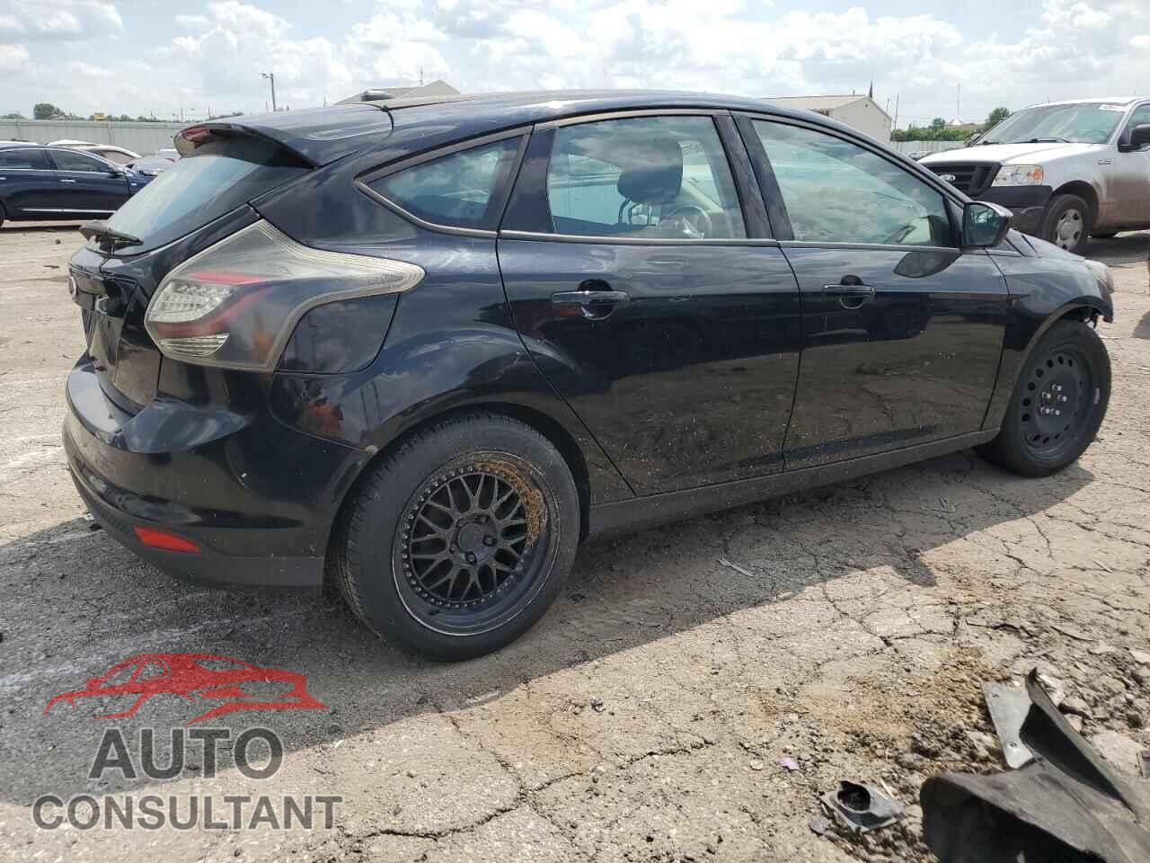 FORD FOCUS 2012 - 1FAHP3K22CL256194