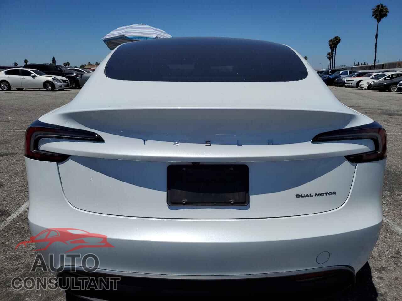 TESLA MODEL 3 2024 - 5YJ3E1EB3RF827780