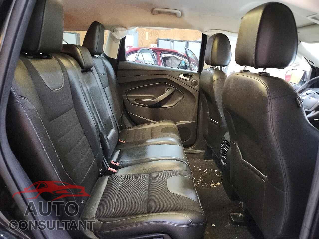 FORD ESCAPE 2016 - 1FMCU9G90GUA36733