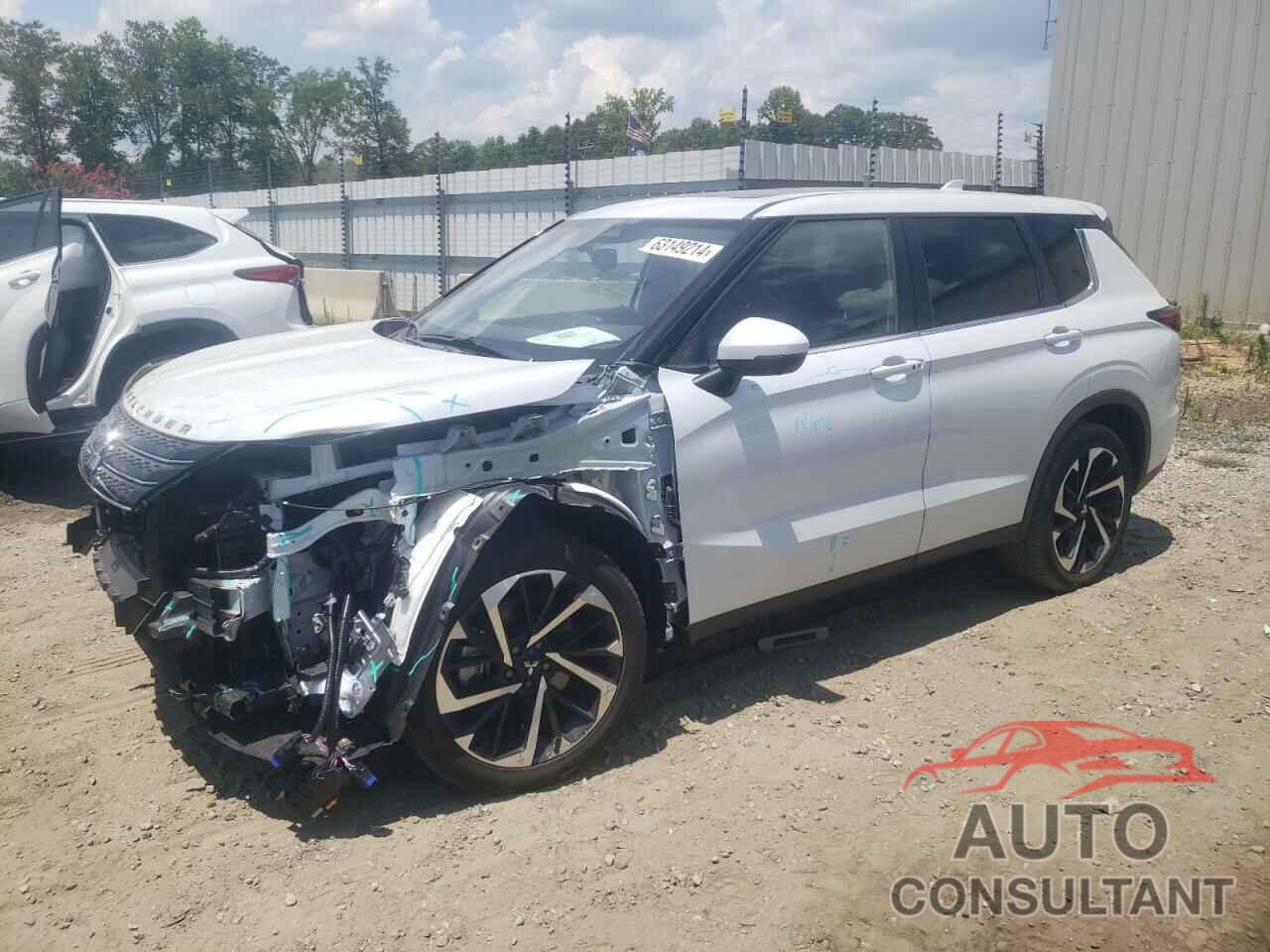 MITSUBISHI OUTLANDER 2023 - JA4J3UA84PZ061004